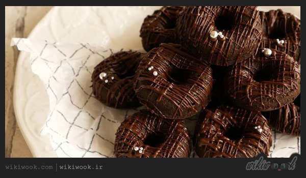 طرز تهیه دونات بدون فر با تزیین شکلاتی – ویکی ووک